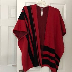 Chico’s one size wrap around Ruana wrap/cape